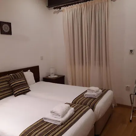 阿彻蒂克伊米西尔洛酒店 *